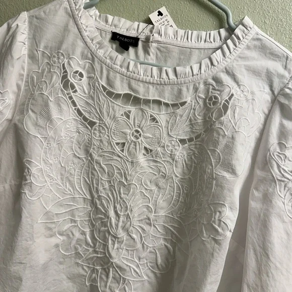Talbots Eyelet Embroidery 3/4 Sleeve Top Size Medium White NWT! - Picture 3 of 11